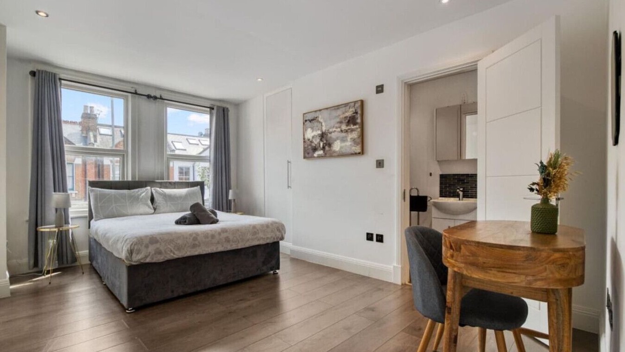 Photo of Bedroom in Southfields