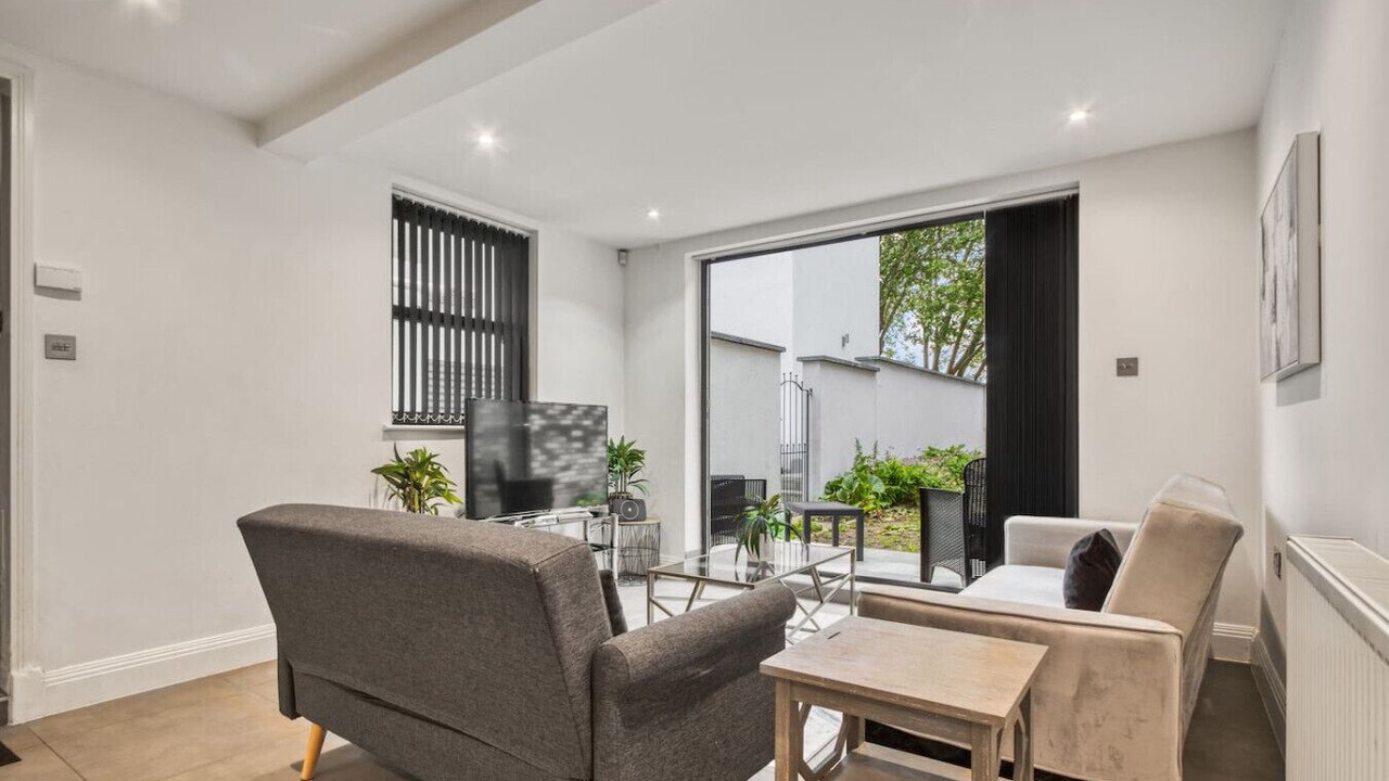 Photo of Livingroom in Southfields