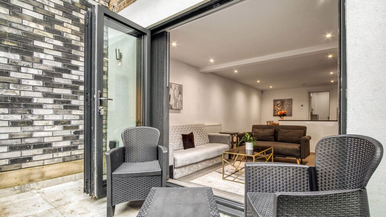Photo of Patio Balcony in Southfields