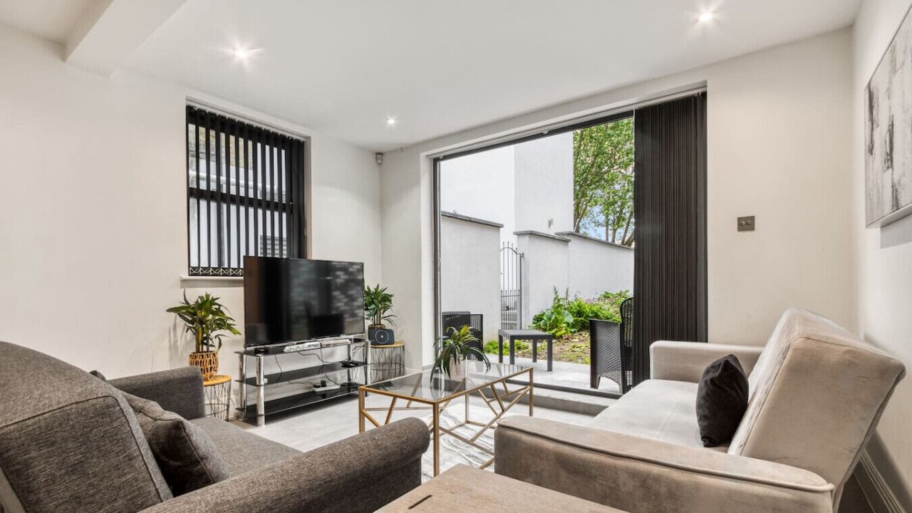 Photo of Livingroom in Southfields