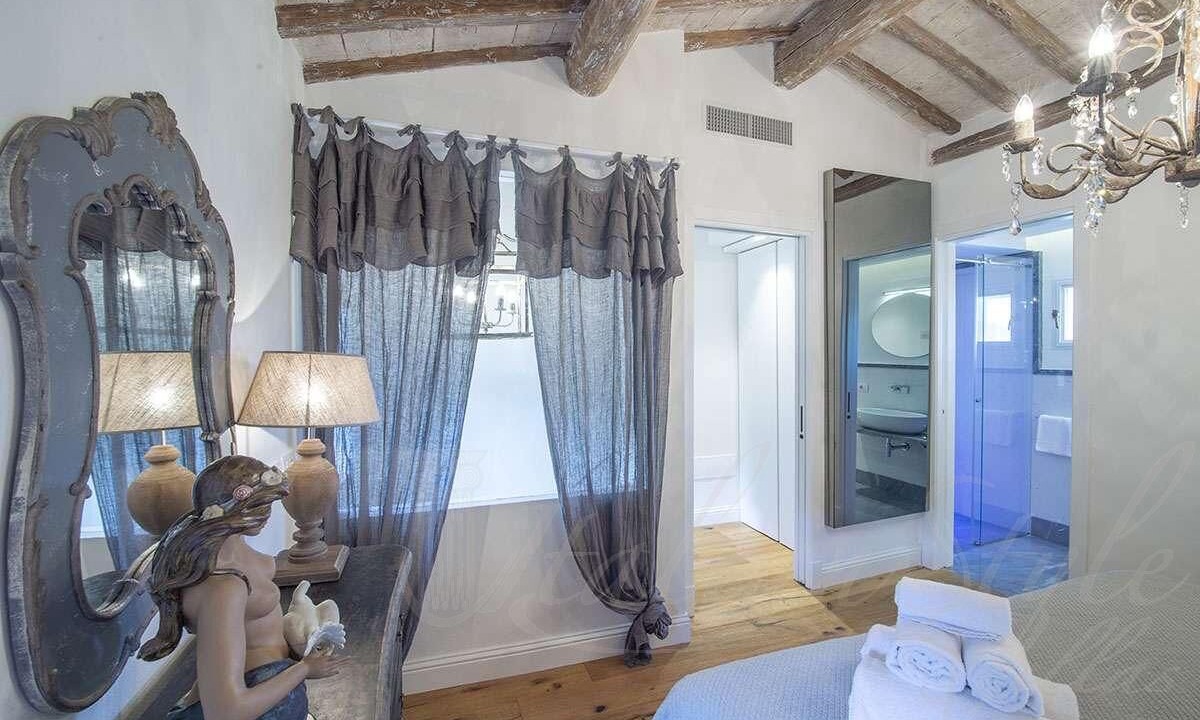 Photo of Bedroom in Panzano in Chianti