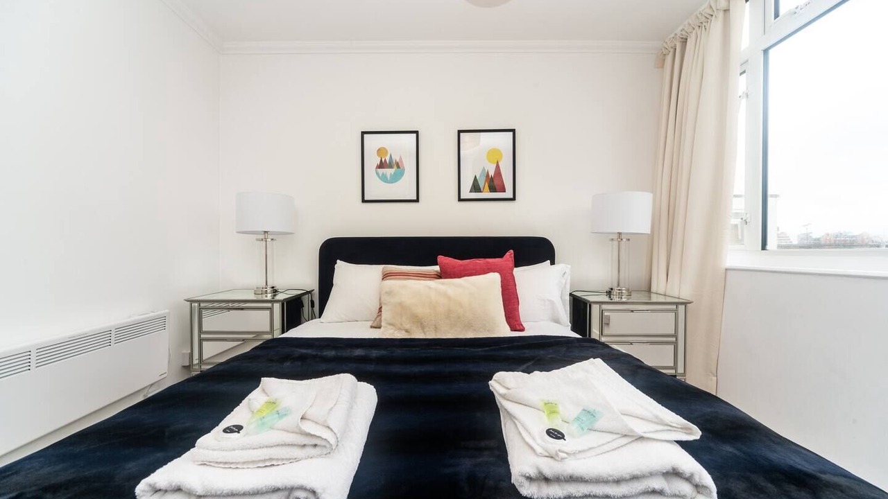 Photo of Bedroom in Sands End
