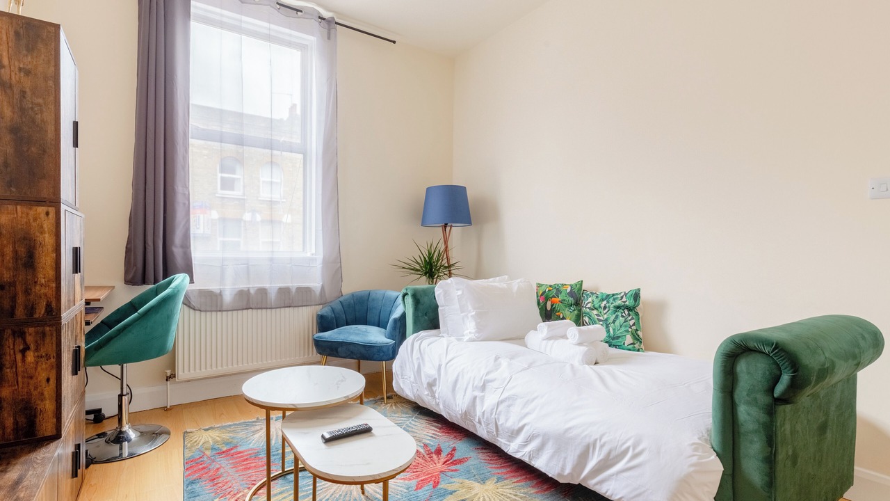 Photo of Bedroom in Stroud Green