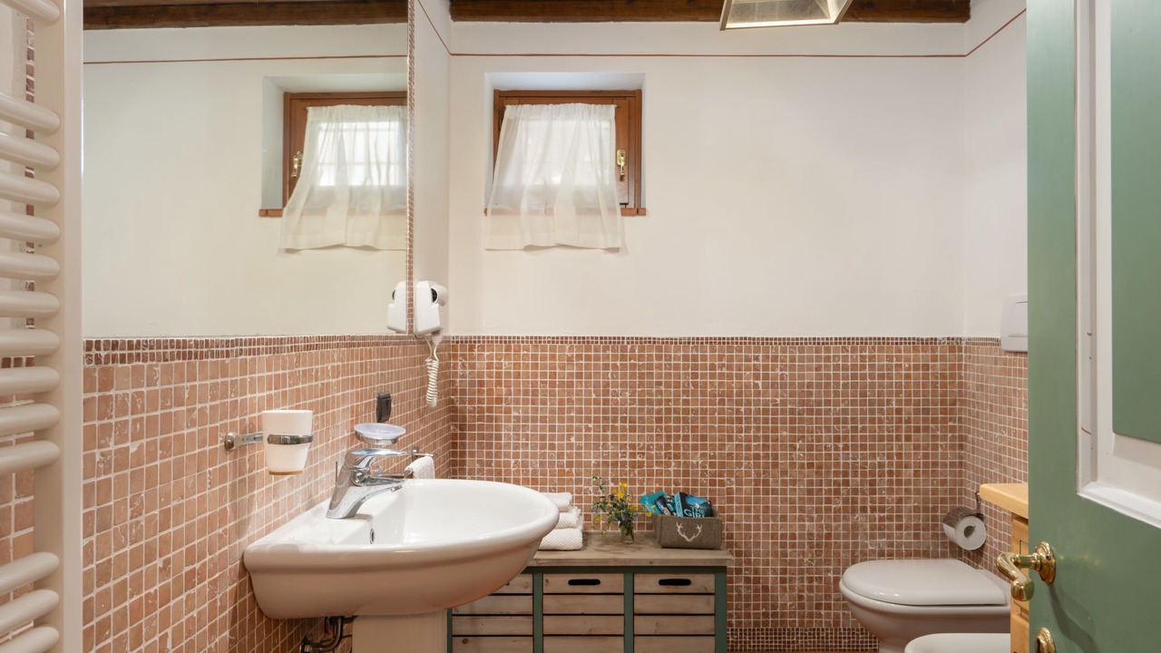 Photo of Bathroom in Cavallari