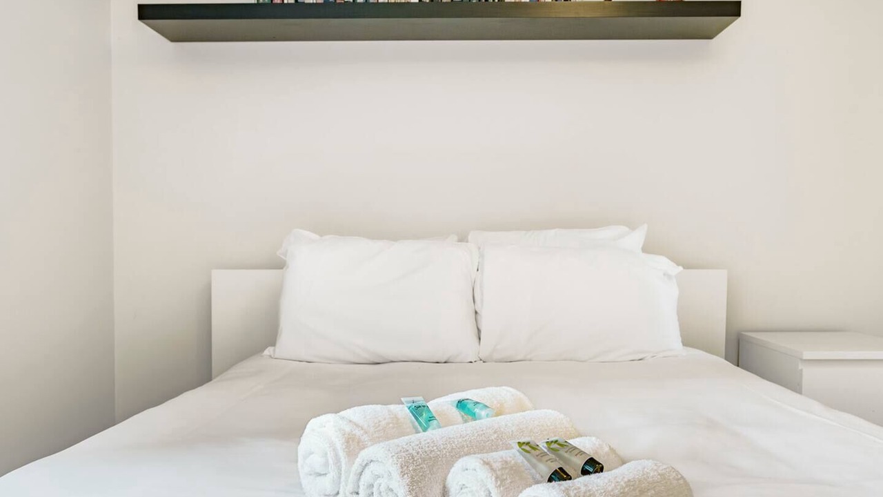 Photo of Bedroom in Holywood