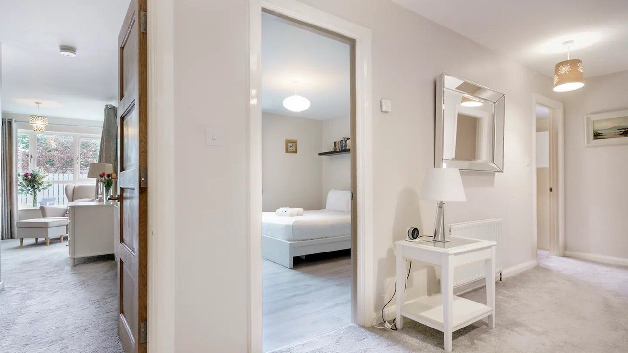 Photo of Bedroom in Holywood