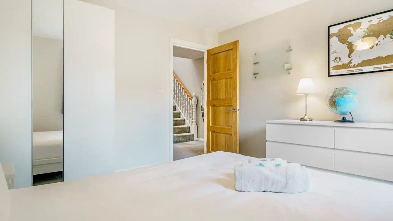 Photo of Bedroom in Holywood