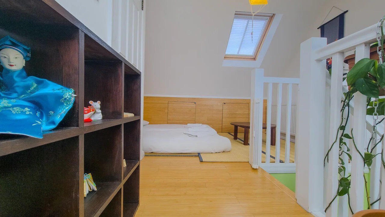 Photo of Bedroom in Island Gardens