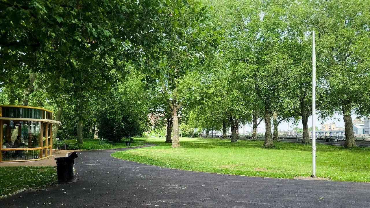Photo of Outdoor in Island Gardens