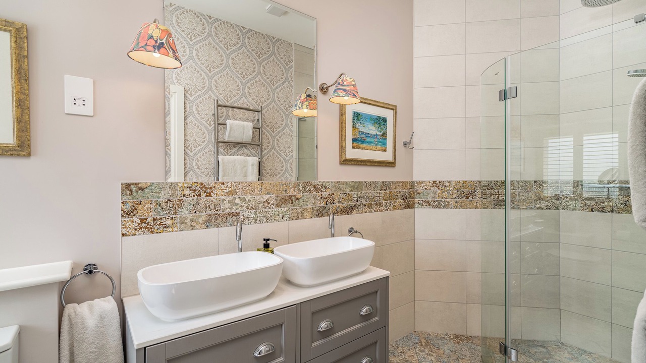 Photo of Bathroom in Cuddesdon