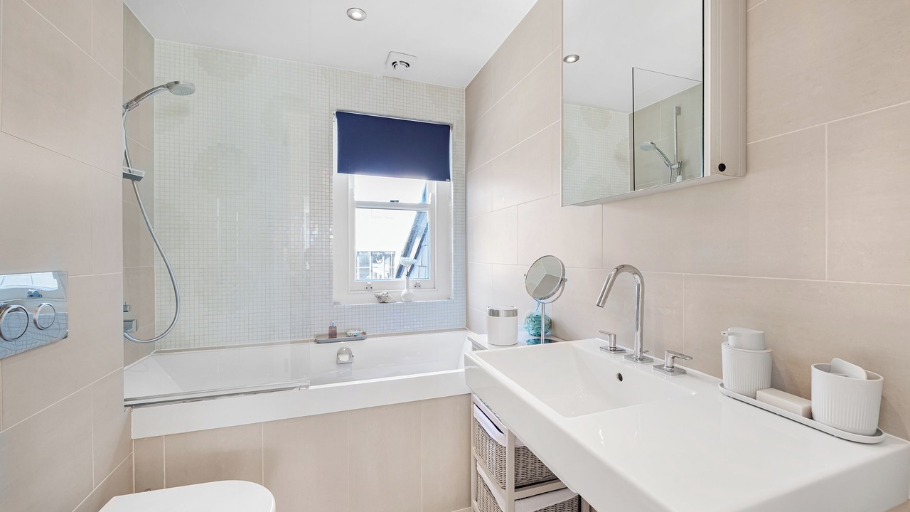 Photo of Bathroom in Holborn and Covent Garden