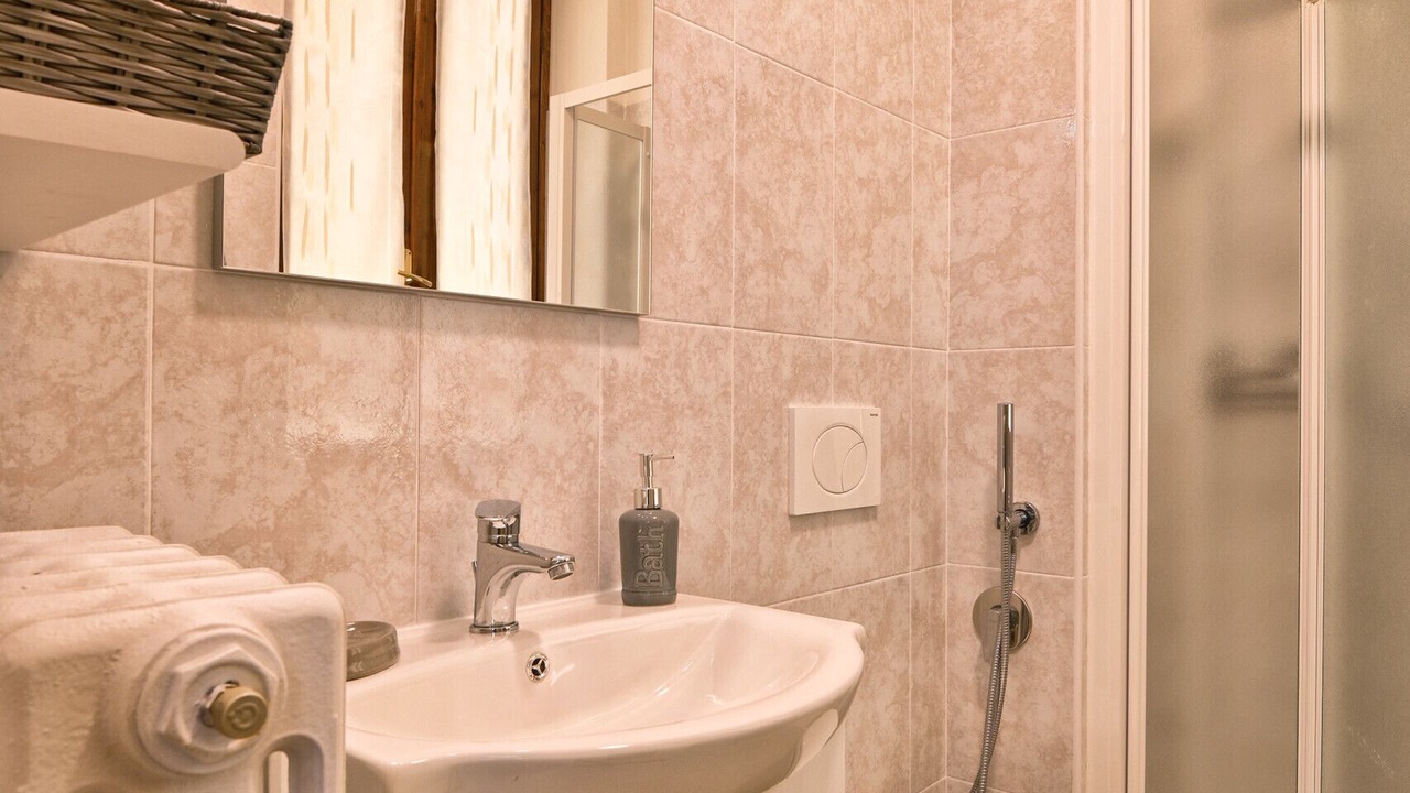 Photo of Bathroom in Bogliaco