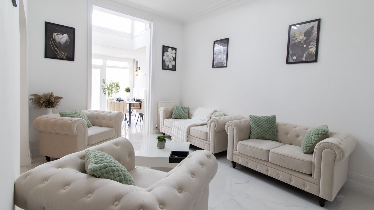Photo of Livingroom in Portsmouth
