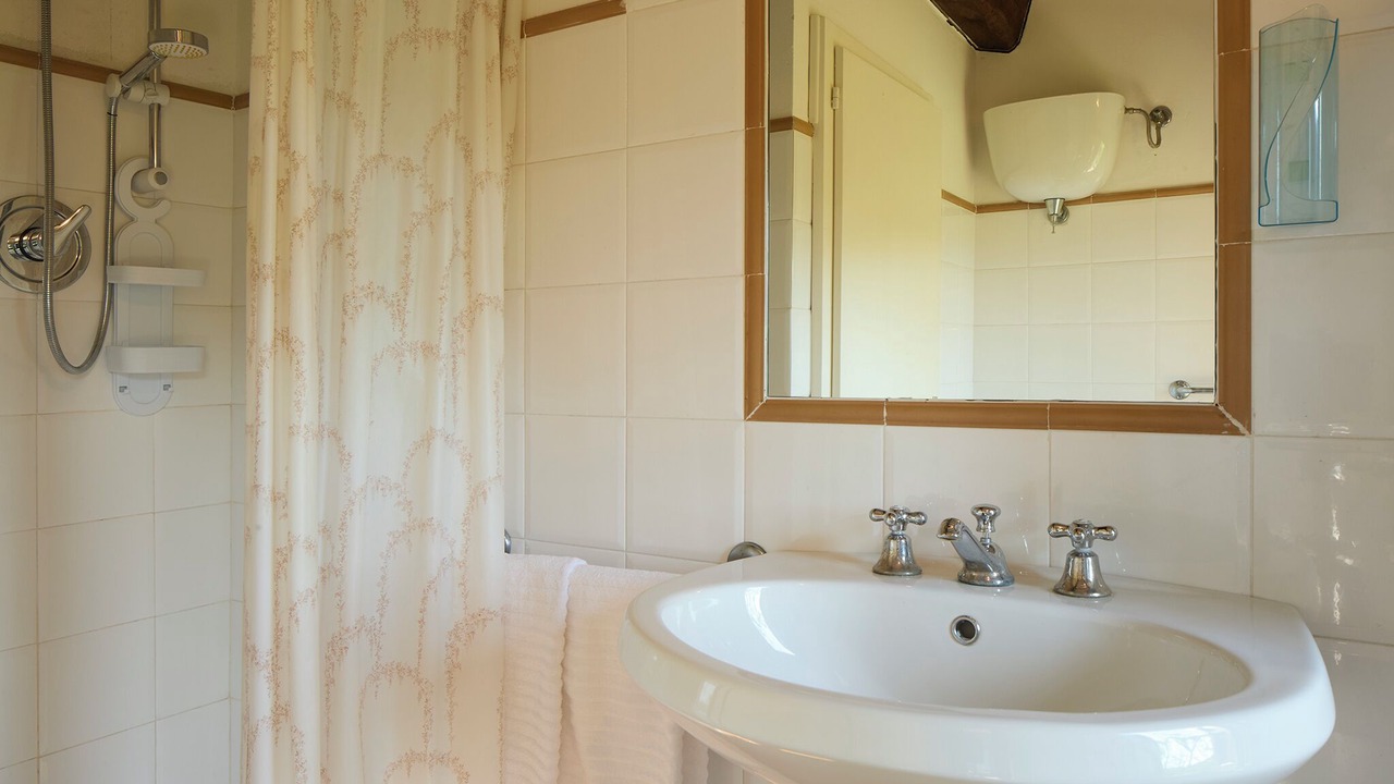 Photo of Bathroom in Mora