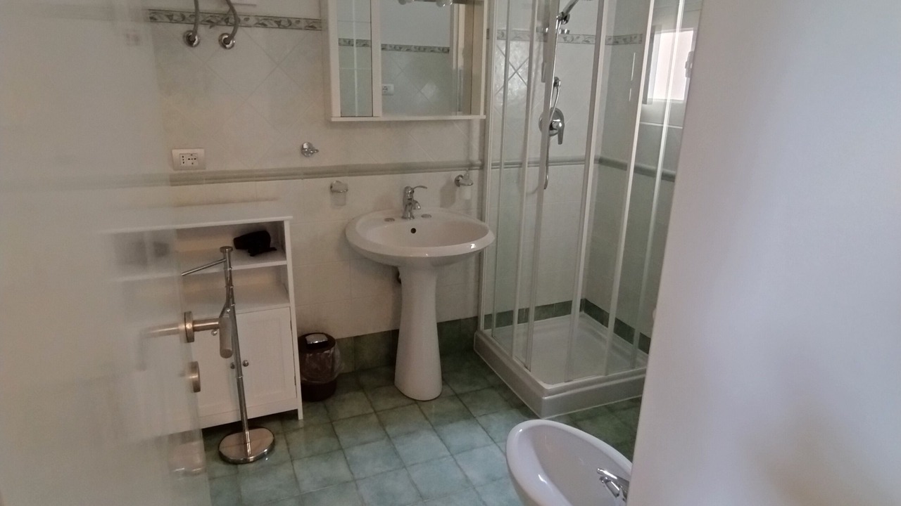Photo of Bathroom in Patti