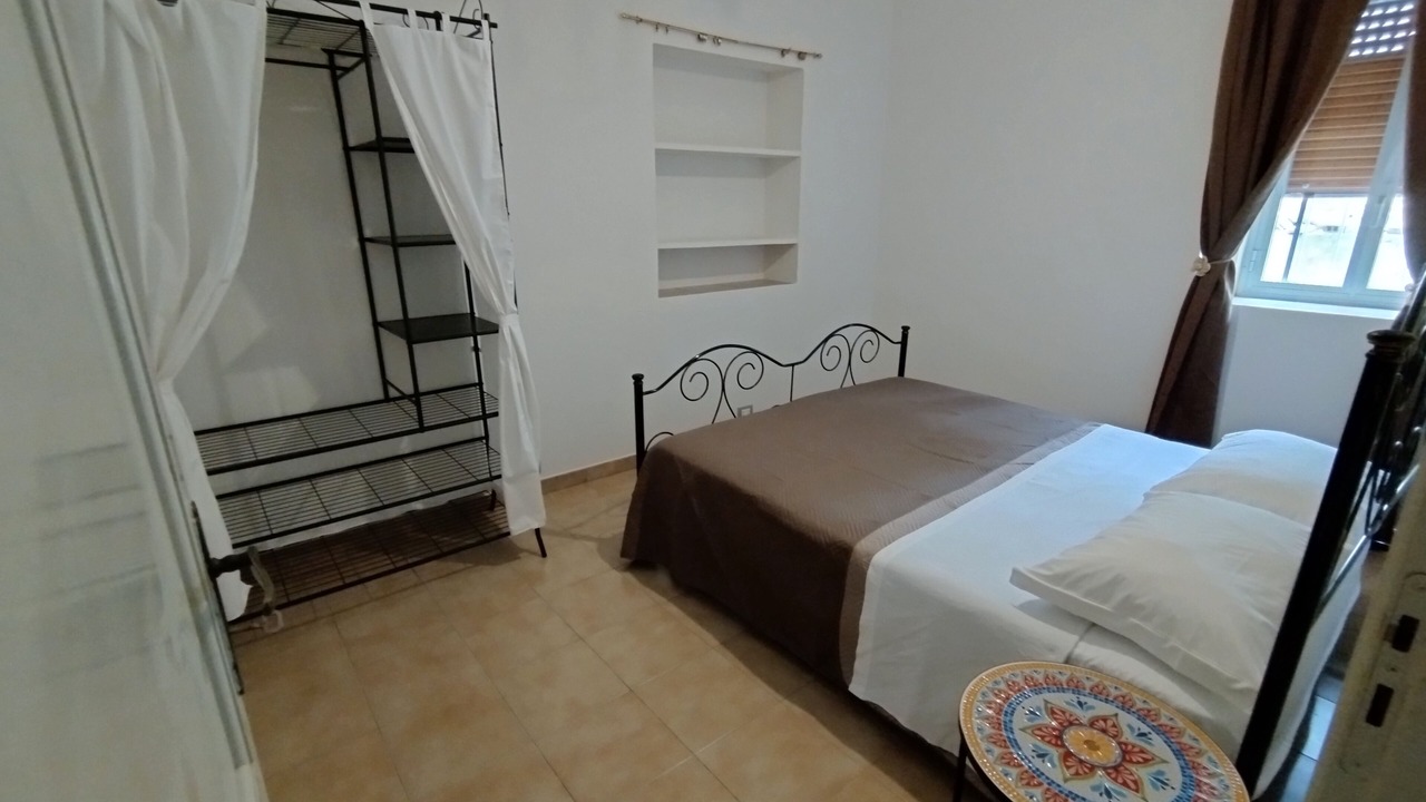 Photo of Bedroom in Patti