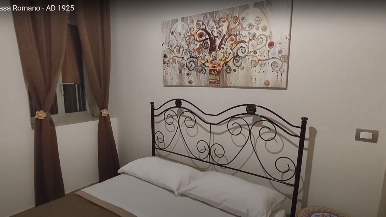 Photo of Bedroom in Patti
