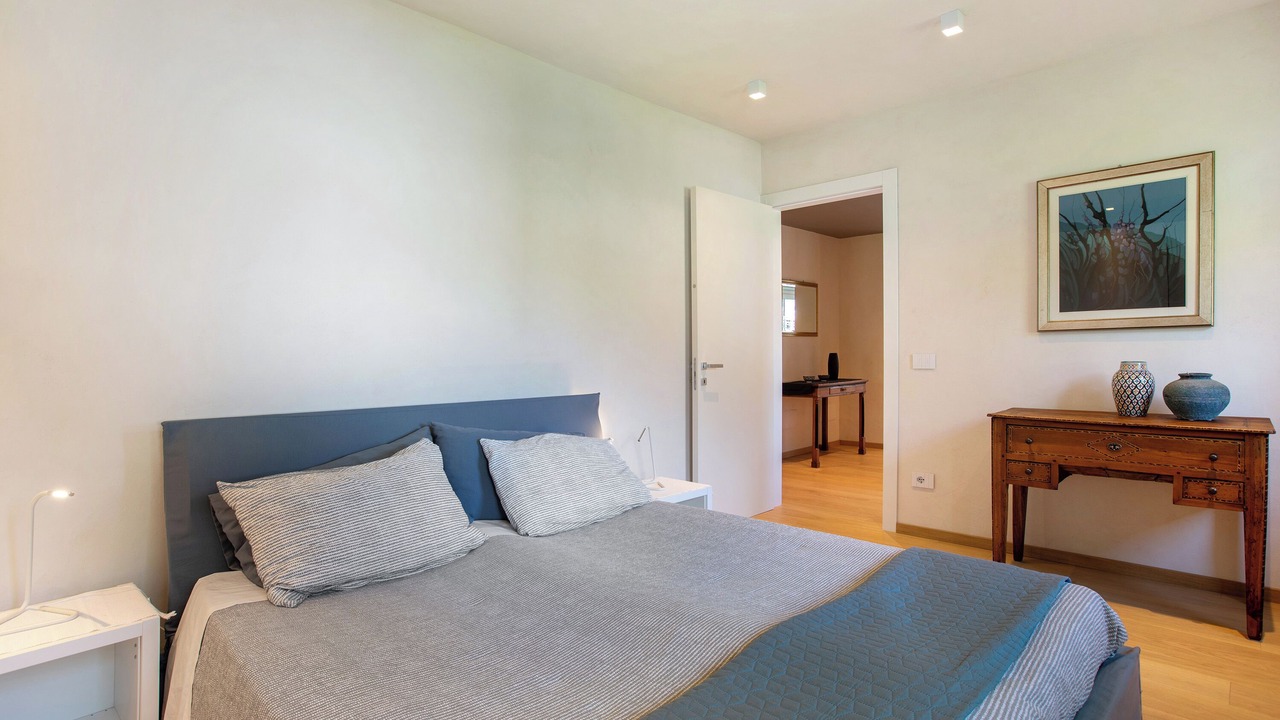 Photo of Bedroom in Senin
