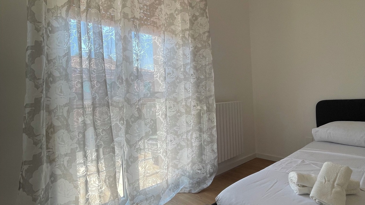 Photo of Bedroom in Roe