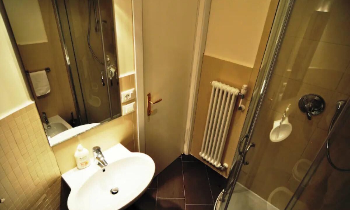 Photo of Bathroom in Rione XVIII Castro Pretorio