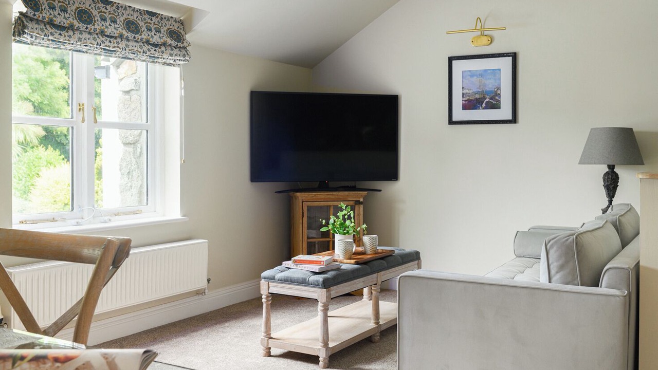 Photo of Livingroom in Charlestown
