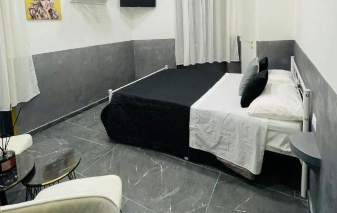 Photo of Bedroom in Naples City Centre