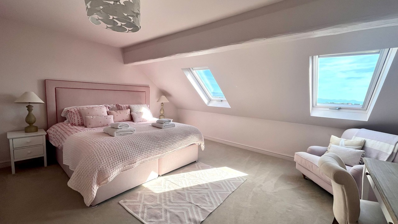 Photo of Bedroom in Rhoscolyn