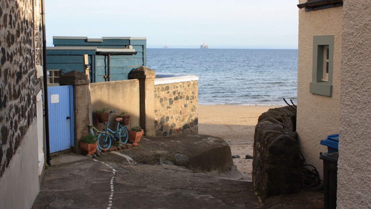 Photo of Others in Lower Largo