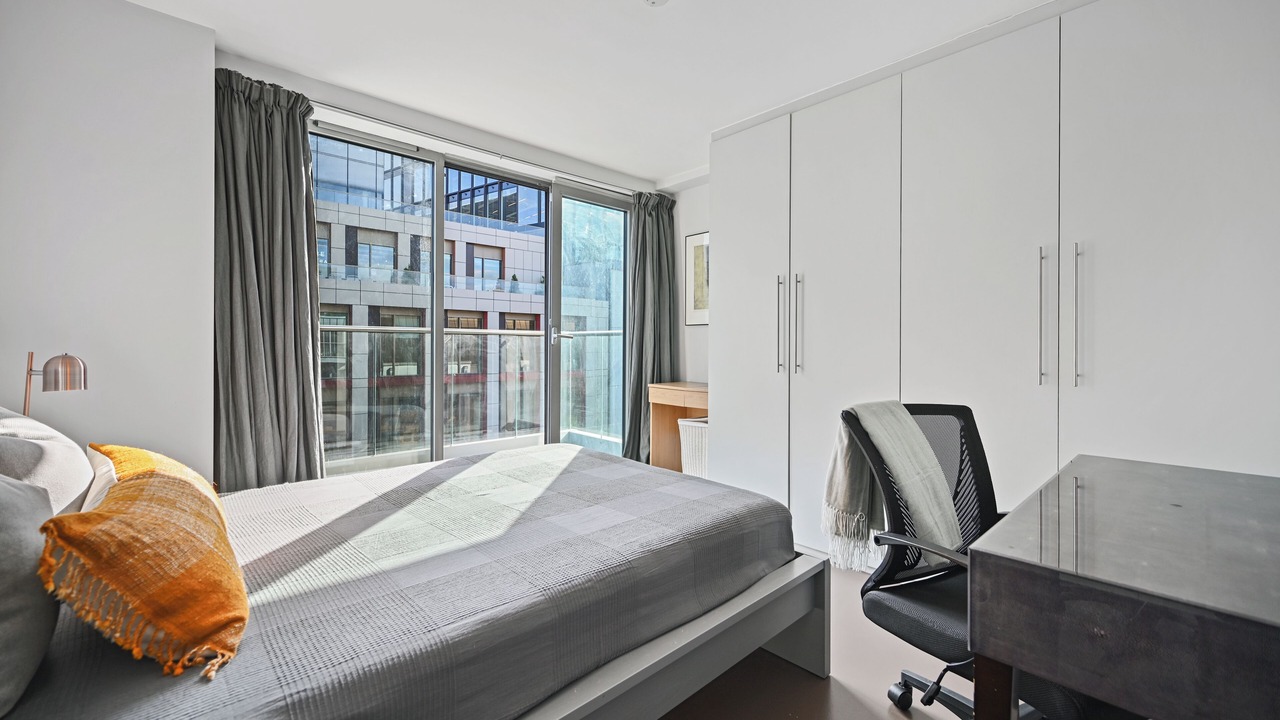 Photo of Bedroom in Farringdon