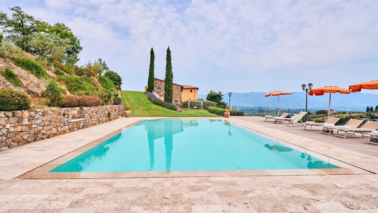 Photo of Outdoor in Neri