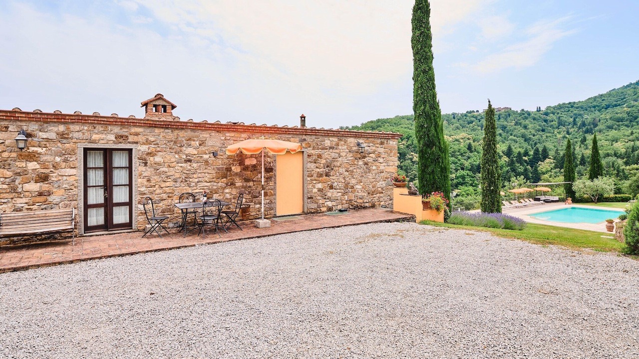 Photo of Outdoor in Neri