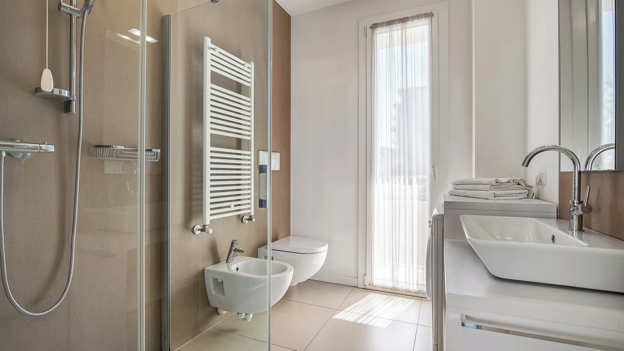 Photo of Bathroom in Faro