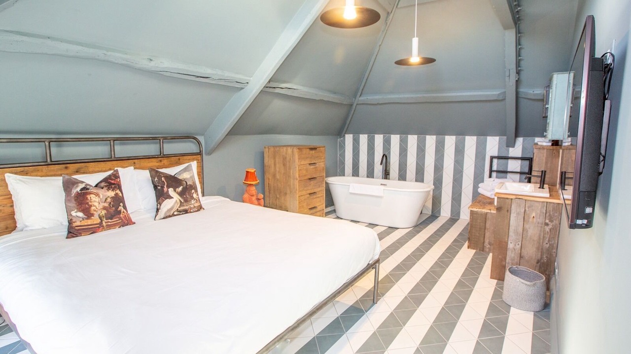 Photo of Bedroom in Deddington