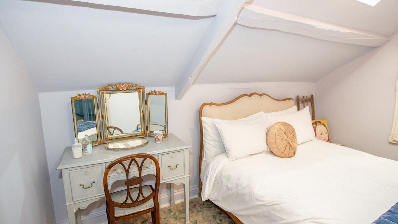 Photo of Bedroom in Deddington