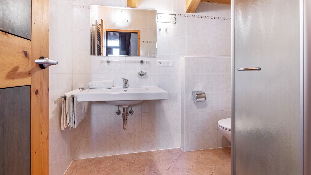 Photo of Bathroom in Resia