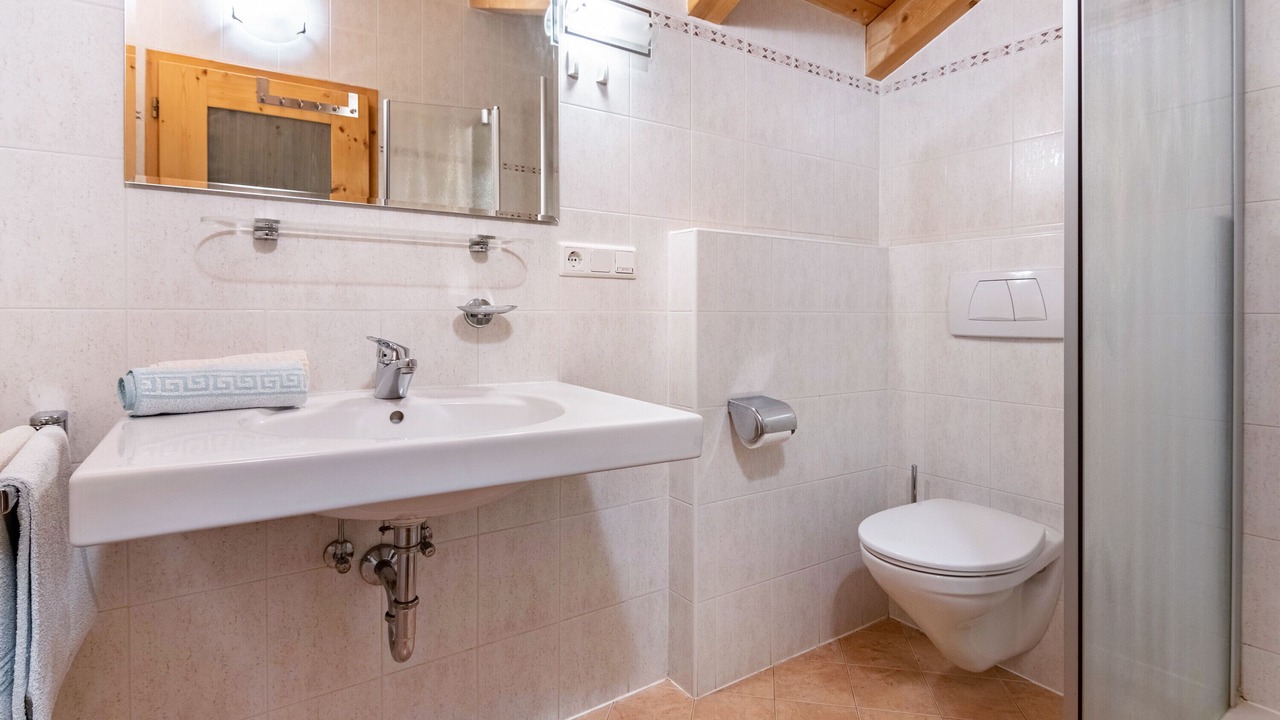 Photo of Bathroom in Resia