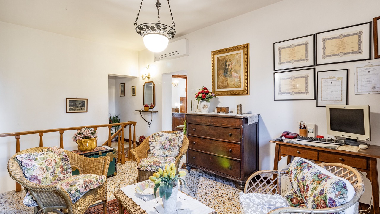 Photo of Livingroom in Montespertoli