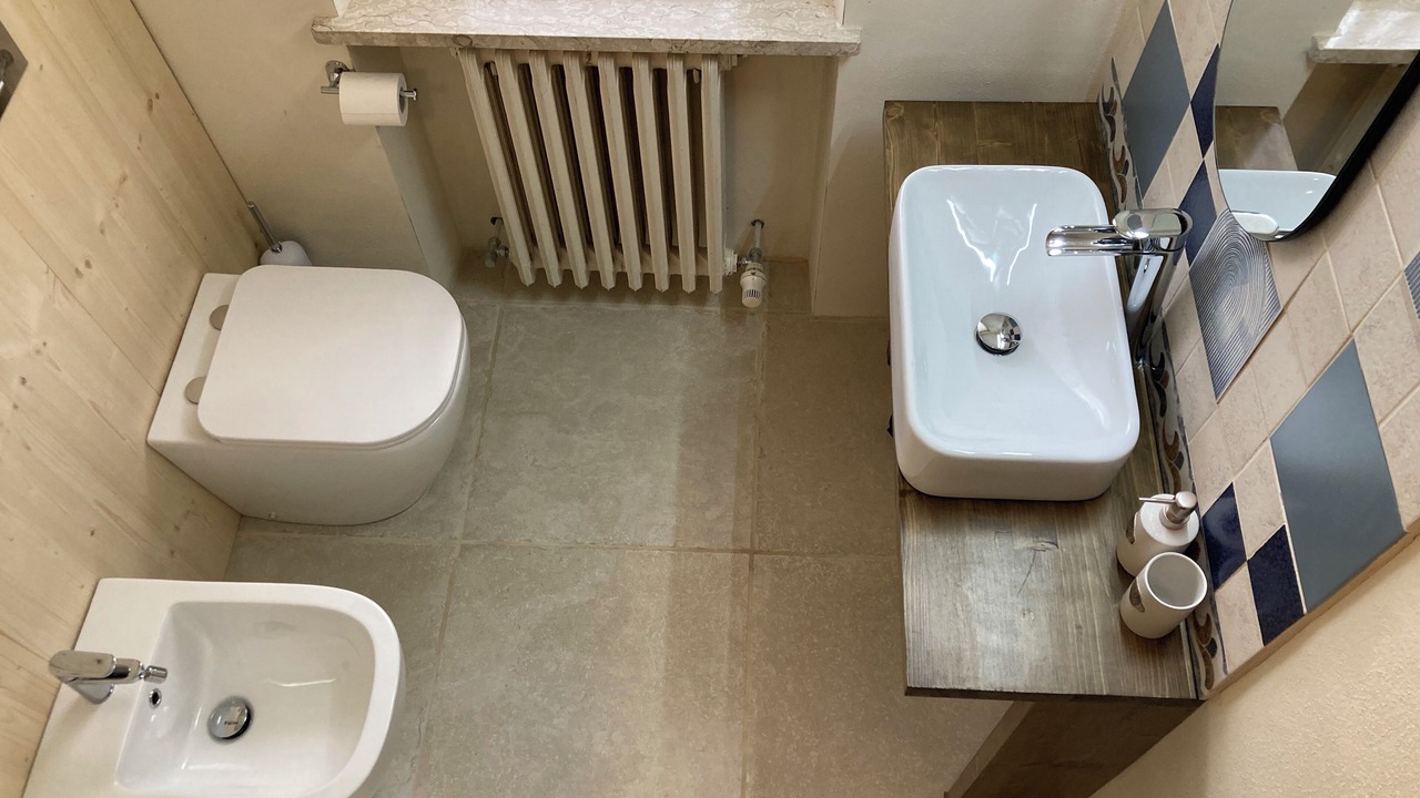 Photo of Bathroom in Canelli
