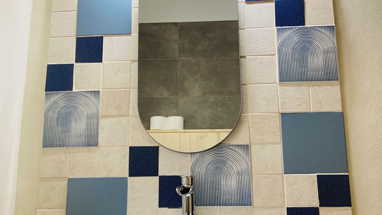 Photo of Bathroom in Canelli