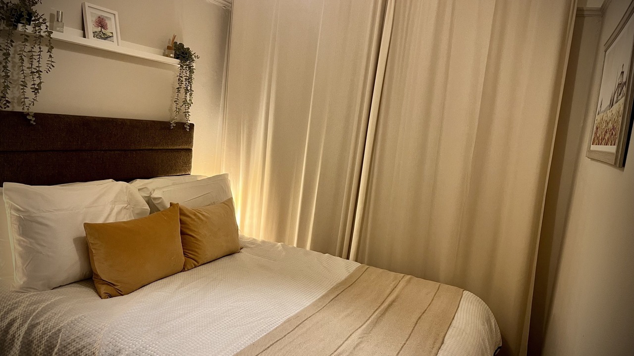 Photo of Bedroom in Queens Quarter