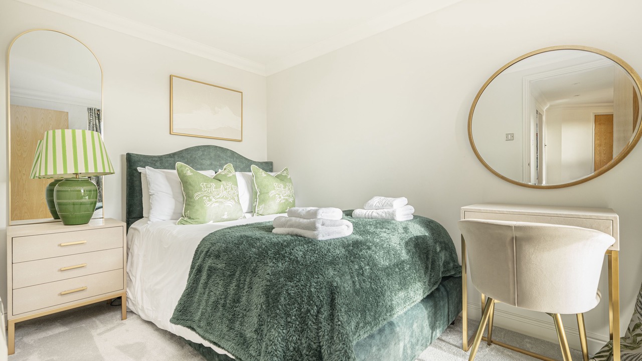 Photo of Bedroom in Island Gardens