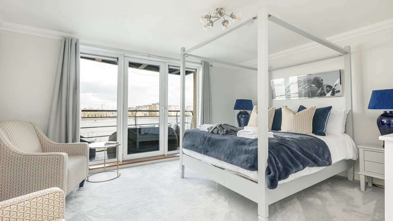 Photo of Bedroom in Island Gardens