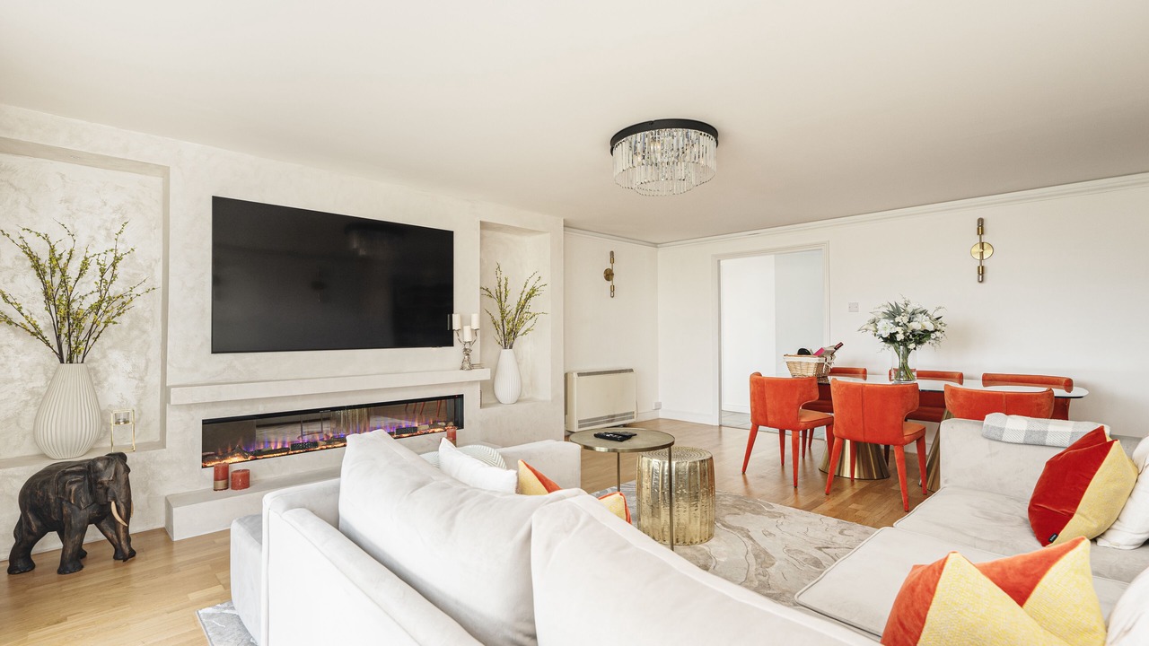 Photo of Livingroom in Island Gardens