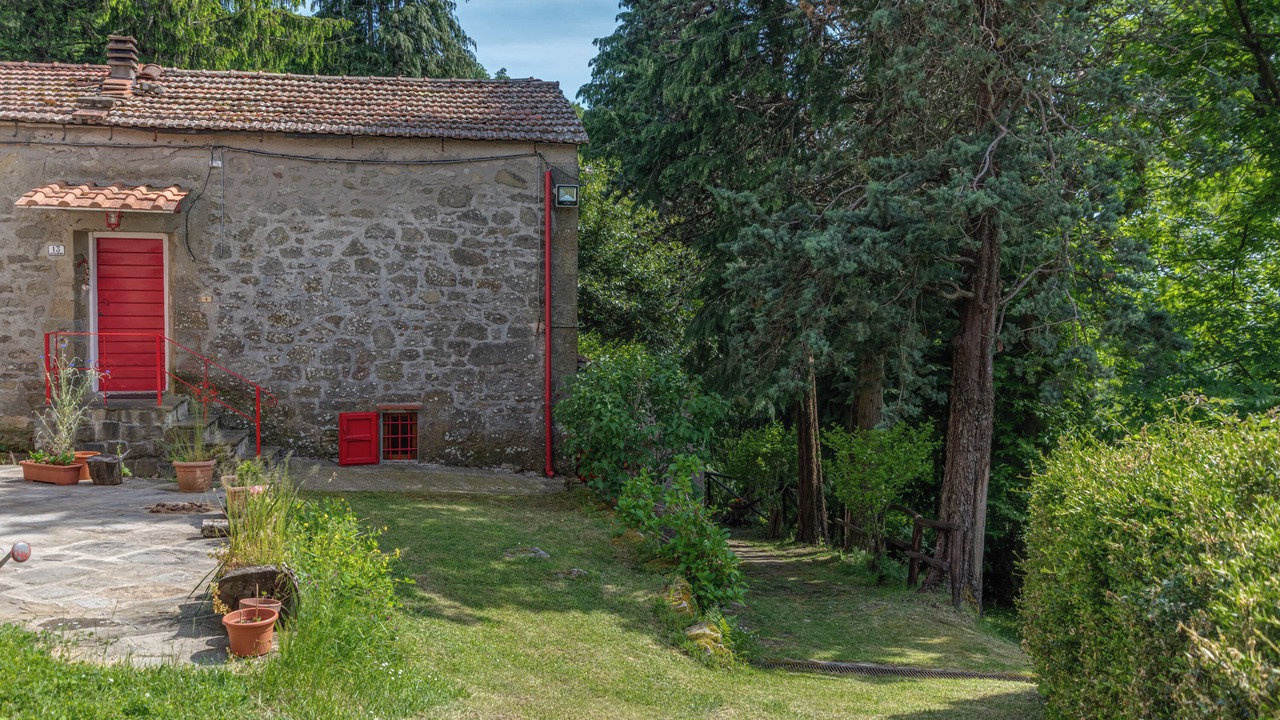 Photo of Outdoor in Saturnana