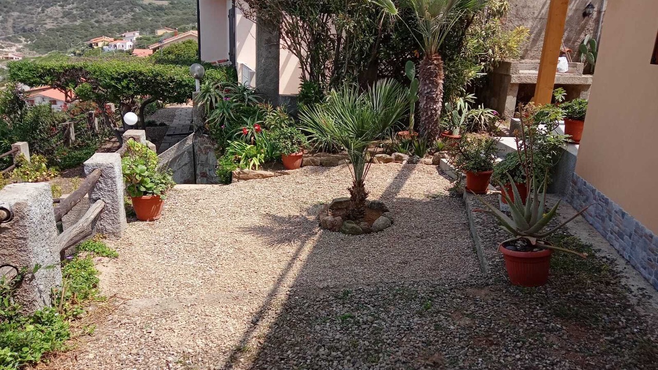 Photo of Outdoor in Arbus
