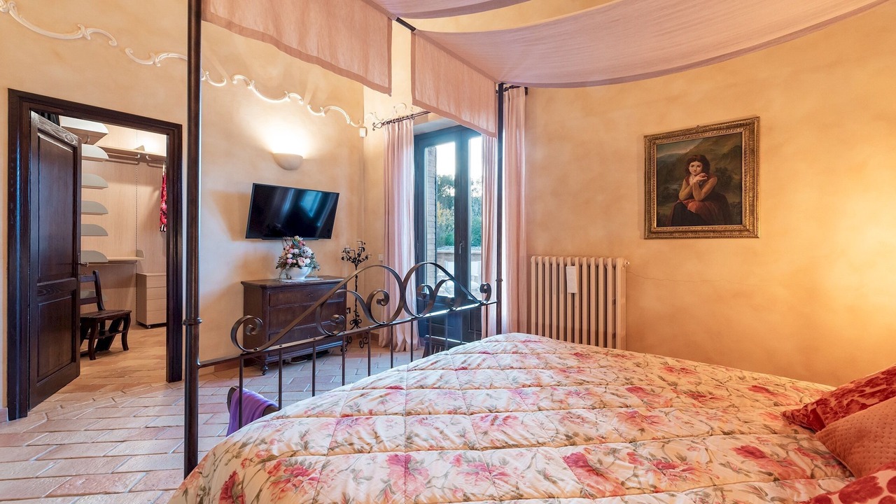 Photo of Bedroom in Civitanova Alta