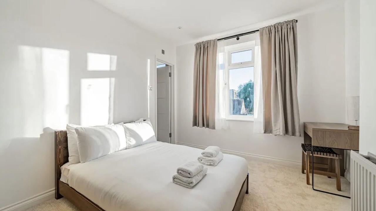 Photo of Bedroom in Oxford