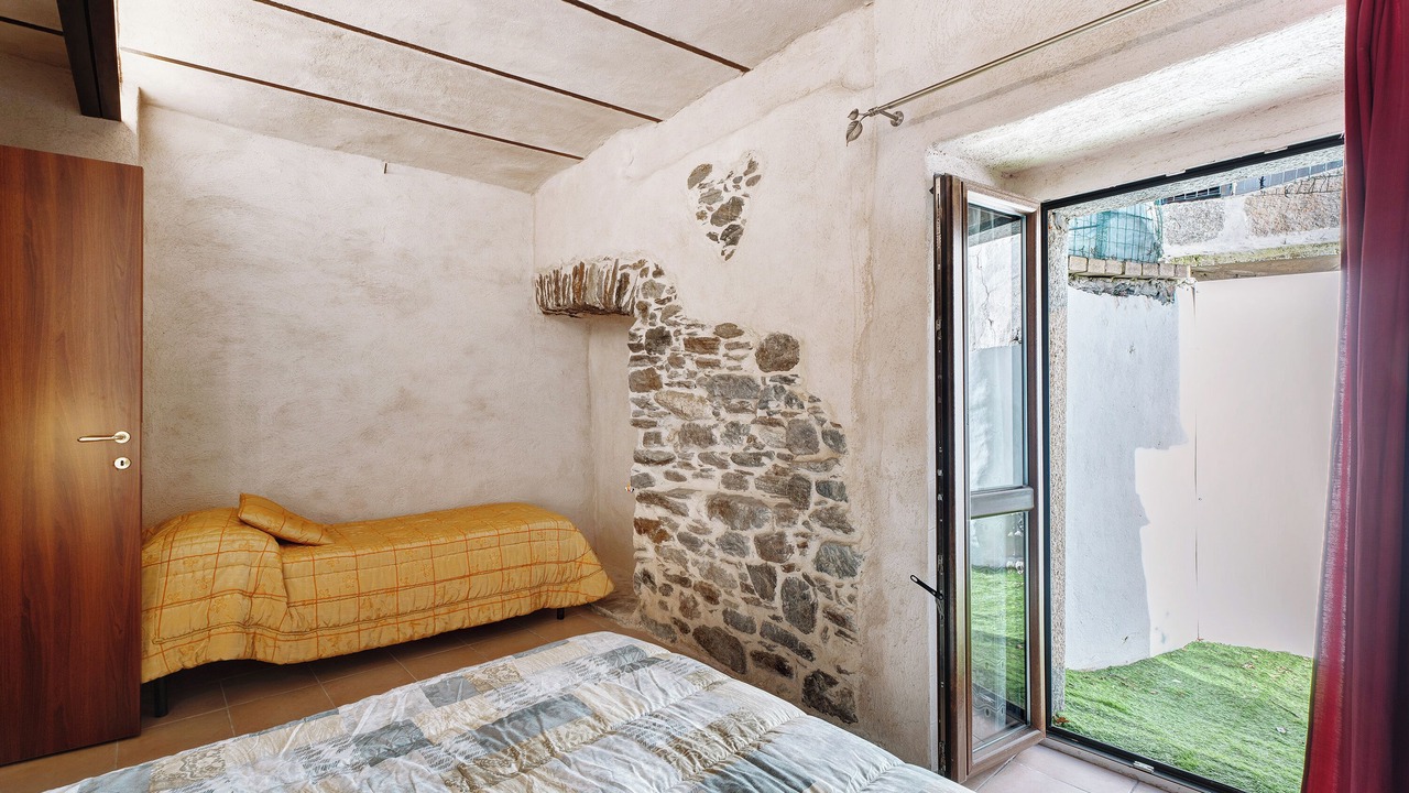 Photo of Bedroom in Mergozzo