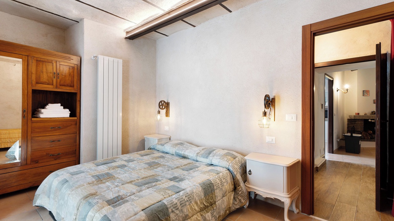 Photo of Bedroom in Mergozzo