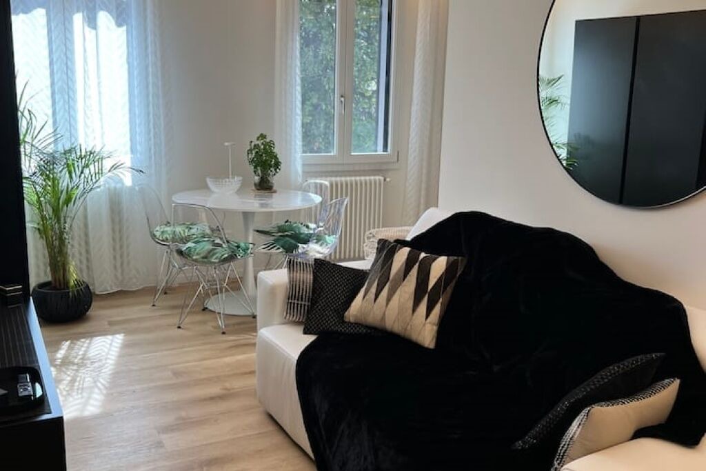 Photo of Livingroom in Bologna Fiere District